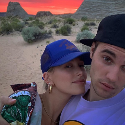 Η σέξι φωτογραφία του Justin Bieber και το γεμάτο υπονοούμενα σχόλιο της Hailey Baldwin