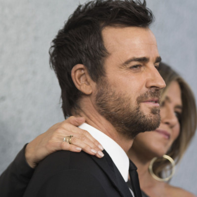 Ε δεν φαντάζεσαι με ποια προσφάτως χωρισμένη σταρ είναι ζευγάρι ο πρώην της Jennifer Aniston!