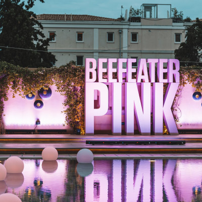 BEEFEATER Pink pool party