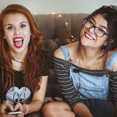 4 fun πράγματα να κάνεις σε ένα girls' night στο σπίτι