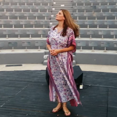 Θεοφανία Παπαθωμά: Ποζάρει με μαγιό και μας δείχνει την μικρότερη κόρη της (pics)