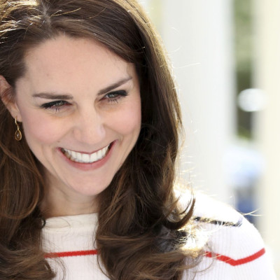 Kate Middleton: Η δούκισσα σε παιδική ηλικία & μάλιστα ντυμένη παρανυφάκι - Σπάνιο βίντεο (vid)