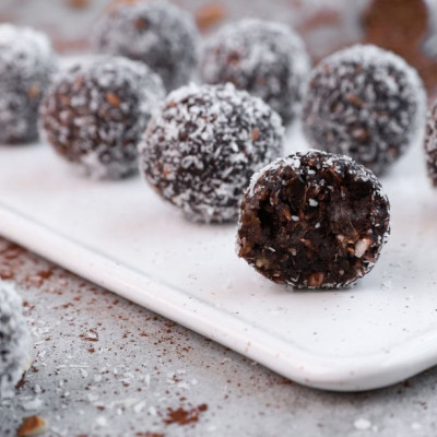 Energy balls με καρύδα και αμύγδαλο