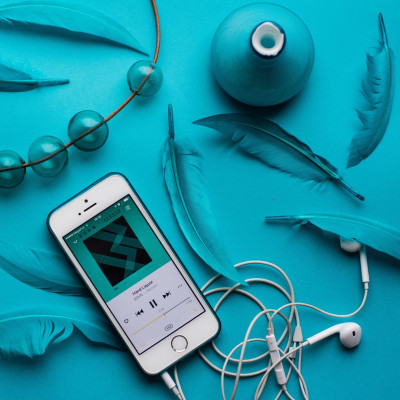 5 τραγούδια που μπορείς να ακούς στο δρόμο για την πρώτη μέρα στο σχολείο