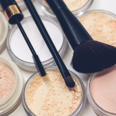 Make up Quick hacks: 5’ αρκούν για να μοιάζεις σαν να σε έχει βάψει επαγγελματίας