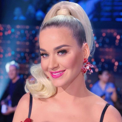 Σκάνδαλο! Η Katy Perry κατηγορείται για σεξουαλική παρενόχληση!