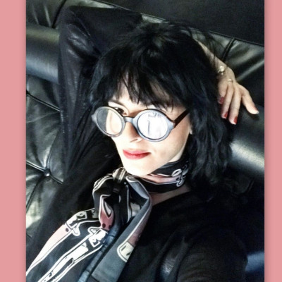 GNTM: Δε θα το πιστεύεις! Η Ζενεβιέβ ποζάρει με μαγιό και είναι πιο σέξι από τα μοντέλα της (Pics)