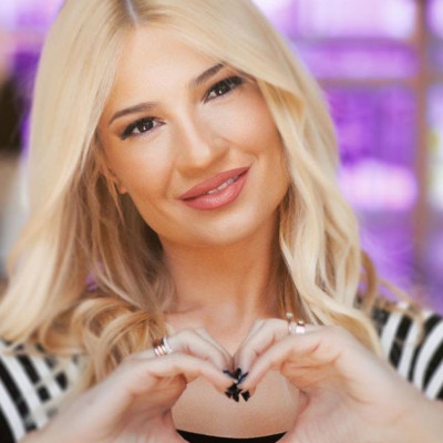 Φαίη Σκορδά: Η γλυκιά φωτογραφία με τους γιους της ανήμερα της Παναγίας (pics)