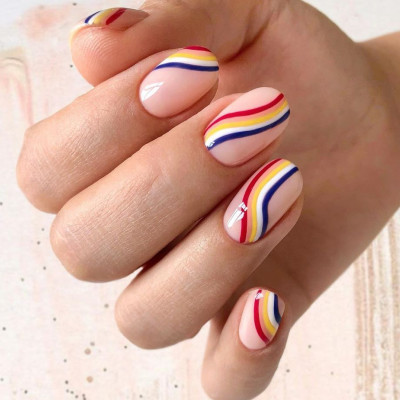 Friday Nailspiration! Δέκα μανικιούρ γιατί είναι Παρασκευή και έχουμε όρεξη για μανικιούρ