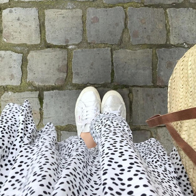 Φόρεμα με sneakers: 9 συνδυασμοί για να είσαι στυλάτη και άνετη με τα αθλητικά σου παπούτσια