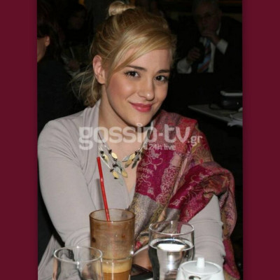 Νατάσα Μποφίλιου: Την έχεις δει με μαγιό και χωρίς ρετούς; Θα πάθεις πλάκα! (Photos)