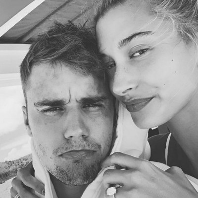 Justin Bieber - Hailey Baldwin: Το νέο μέλος της οικογένειάς τους είναι αξιαγάπητο