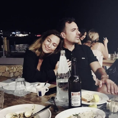 Κ. Παπουτσάκη: 7 χρόνια γάμου, 2 υπέροχα παιδιά - Οι φώτο & το μήνυμα για την επέτειο γάμου της