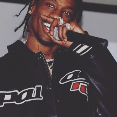Όσα πρέπει να ξέρεις για το ντοκιμαντέρ του Travis Scott και το ρόλο της Kylie Jenner σε αυτό