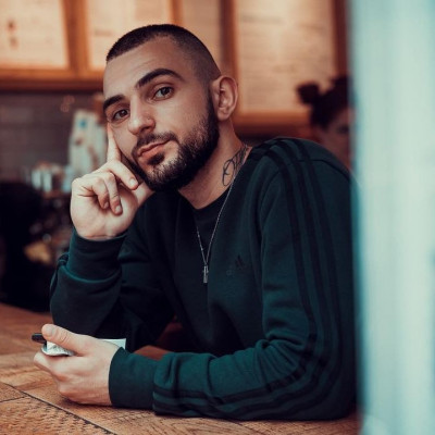 Toquel: Το όνομα που έχει κατακτήσει το YouTube και την... καρδιά σου (+videos)