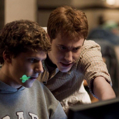 «Μα μου την πέφτεις στο Messenger μέχρι και στην μέρα των γενεθλίων μου;»