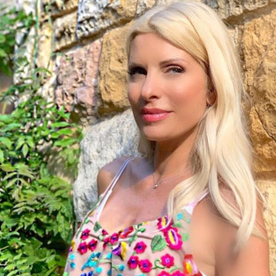 Ελένη Μενεγάκη: Η νέα της φωτογραφία-ερώτηση στους followers της και το σχόλιο του  Άγγελου Λάτσιου