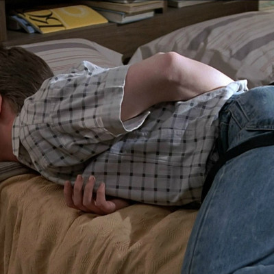 Τις Κυριακές προασπιζόμαστε το δικαίωμα να μην σηκωνόμαστε από το κρεβάτι