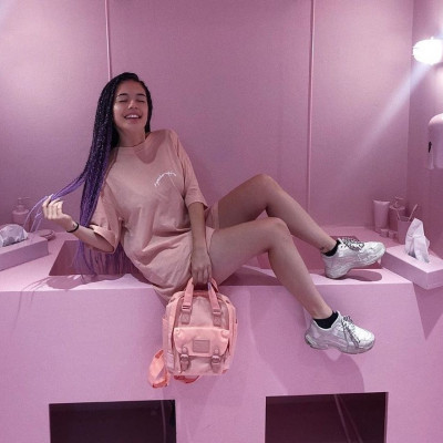 Φίλες- Φίδια: Οι συμβουλές της Natasha Kay σε ένα απολαυστικό βίντεο!