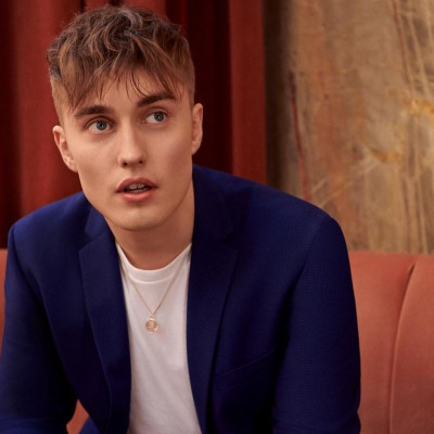 Sam Fender: Ο νέος Βρετανός καλλιτέχνης που λατρεύει η Adele και πρέπει να ακούσεις σήμερα