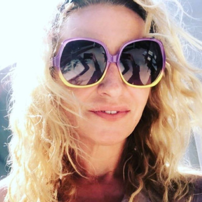 Ρούλα Ρέβη: Με αυτό τον τρόπο τονώνει την αυτοπεποίθηση των παιδιών της (pics)