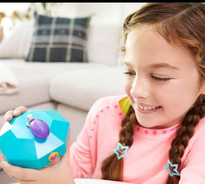 Η Polly Pocket επέστρεψε για να παίξεις με την κόρη σου, όπως παλιά με τις φίλες σου!