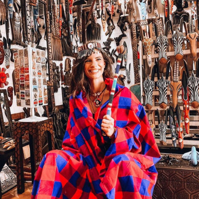 Η Χριστίνα Μπόμπα στα χνάρια της Meghan Markle: Ο ξέφρενος χορός στο ταξίδι στην Αφρική