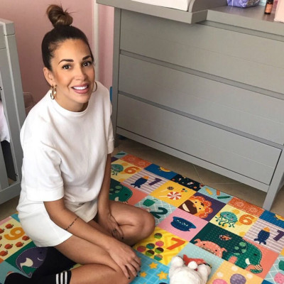 Ελένη Χατζίδου: Έκλεισε ένα μήνα η μπέμπα και μας δείχνει ολόκληρη φώτο για πρώτη φορά (pics)