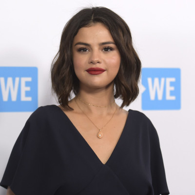 Η Selena Gomez αποκαλύπτει την ιστορία της οικογένειάς της με ένα προσωπικό κείμενο και συγκλονίζει