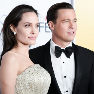 Είσαι έτοιμη; Βρήκαμε την πρώτη κοινή φωτογραφία Angelina Jolie – Brad Pitt ever και είναι αυτή