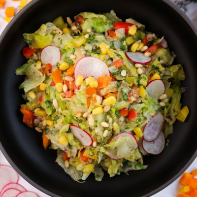 Σήμερα φτιάχνουμε σαλάτα με αβοκάντο