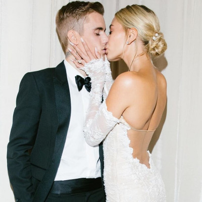 Ο Justin Bieber δεν σταματάει να κάνει δώρα στην Hailey κι αυτή τη φορά το τερμάτισε