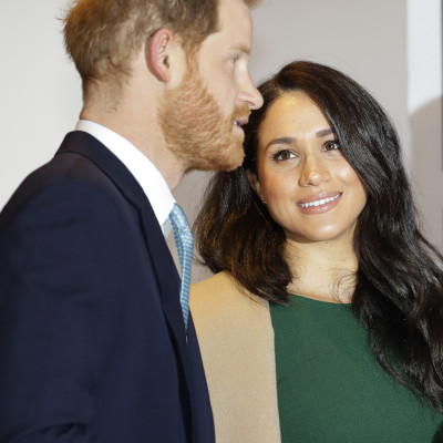 Γιατί όλος ο κόσμος μιλάει για την φουσκωμένη κοιλίτσα της Meghan Markle