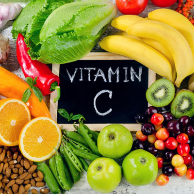 Πέντε τροφές πλούσιες σε βιταμίνη C & οι θερμίδες τους (pics)
