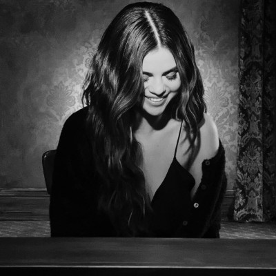 Το πρώτο τραγούδι της Selena Gomez μετά το γάμο του Bieber είναι ξεκάθαρα γραμμένο για εκείνον