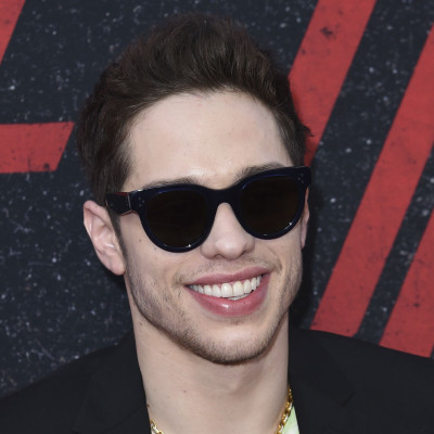 O άτακτος Pete Davidson χώρισε και μάντεψε με ποια διάσημη βγαίνει αυτό το διάστημα