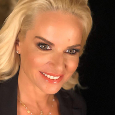 Η Μαρία Μπεκατώρου κάνει θαλασσοθεραπεία σε πολυτελή προορισμό κι ετοιμάσου να σε σαγηνεύσει