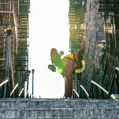 Τα σκαλιά του Joker έχουν γίνει παγκόσμιο φαινόμενο και μετατρέπουν τους fans σε Arthur Fleck