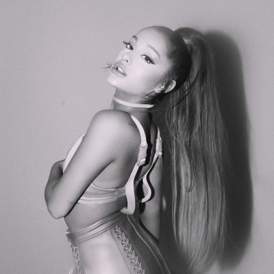 Αγνώριστη η Ariana Grande στο Halloween: Τρομάξαμε να την καταλάβουμε (photos)