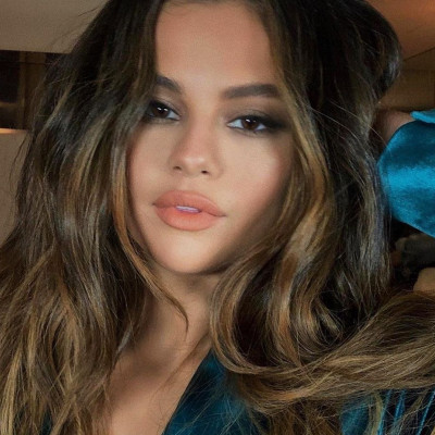 Ο Justin Bieber «απαντάει» στους στίχους της Selena Gomez για τη σχέση τους σε ένα επικό mashup