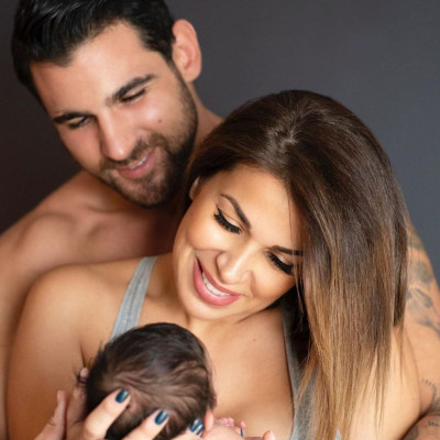 Λιώσαμε με τη φώτο της Ελένης Χατζίδου - Δείτε πώς ποζάρει η 2 μηνών κόρη της (pics)