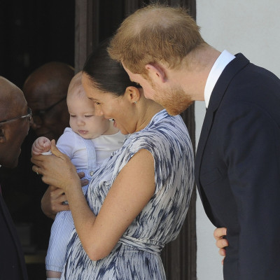 Αυτός είναι ο πραγματικός λόγος που ο Harry και η Meghan δεν θα κάνουν Χριστούγεννα με τη βασίλισσα