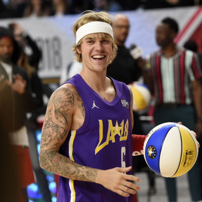 Αυτήν την αλλαγή στα μαλλιά του Justin Bieber πραγματικά δεν την περιμέναμε