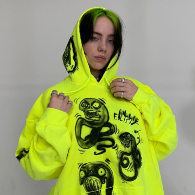 Δε φαντάζεσαι πώς αντέδρασε η μαμά της Billie Eilish στο άκουσμα του νέου της τραγουδιού