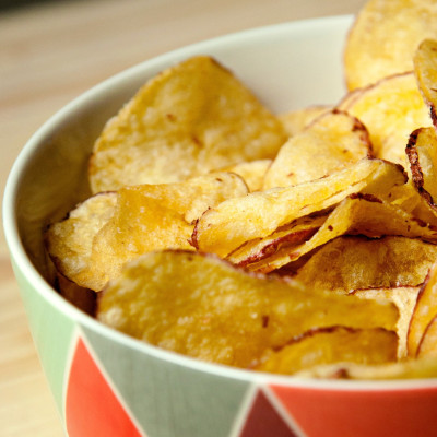 Πώς θα κλείσεις τη σακούλα με τα πατατάκια μέχρι την επόμενη φορά που θα φας