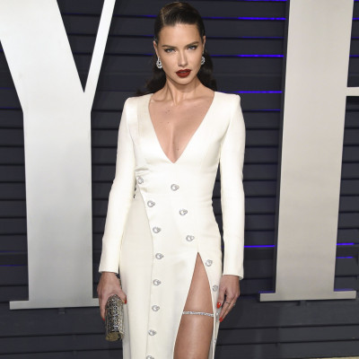 Έχεις δει την κολλητή της Adriana Lima; Είναι 44 ετών και το κορμί της «γκρεμίζει» το Instagram