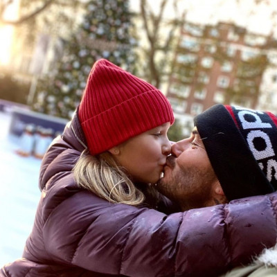 David Beckham: Οι νέες υπέροχες φώτο με την κόρη του Harper - Έτοιμοι να υποδεχτούν τα Χριστούγεννα