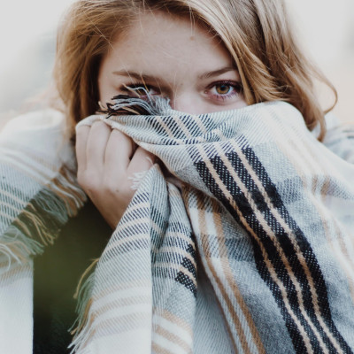 How To: 14 έξυπνοι τρόποι για να φορέσεις το αγαπημένο σου φουλάρι