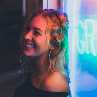 Οι πλανήτες δείχνουν αν θες να βρεις αγόρι ή αν προτιμάς να είσαι single