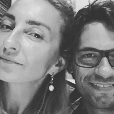 Αποστόλης Τότσικας – Ρούλα Ρέβη: Δείτε το χριστουγεννιάτικο δέντρο που στόλισαν με τα παιδιά τους